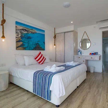 Blue Harbour Boutique Aparthotel Ayia Napa