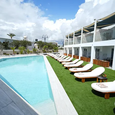 Blue Harbour Boutique Aya Napa