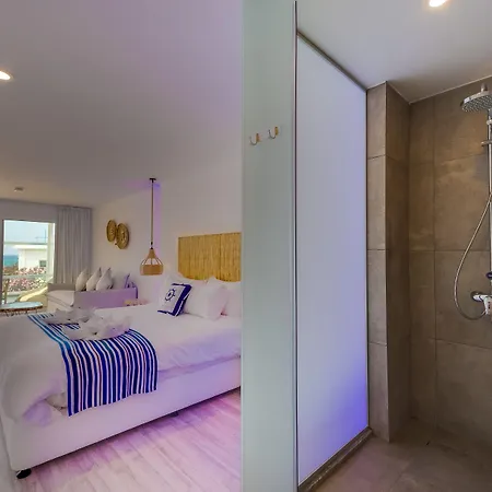 Blue Harbour Boutique 4*