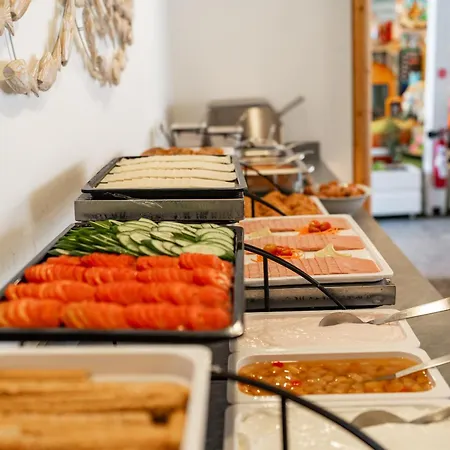 Blue Harbour Boutique 公寓式酒店 圣纳帕