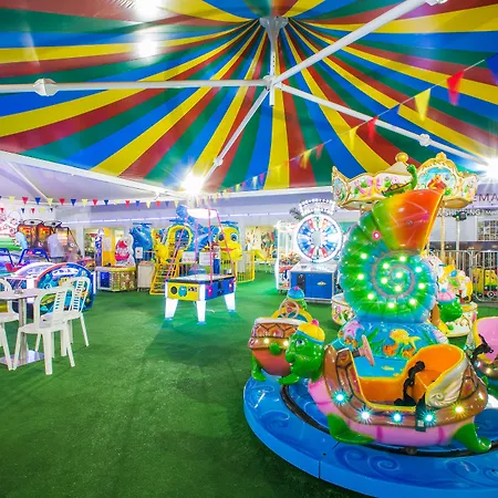 Blue Harbour Boutique 公寓式酒店 4*