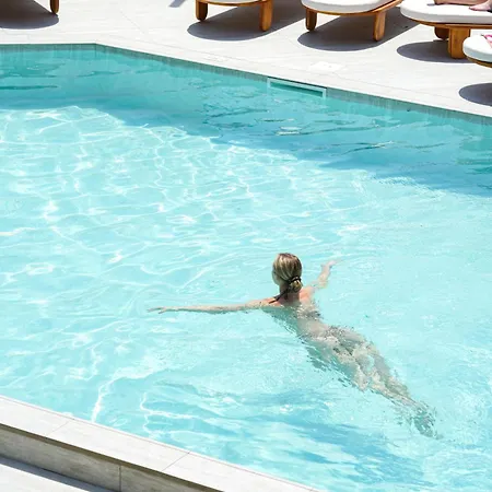 アパートホテル Blue Harbour Boutique 4*