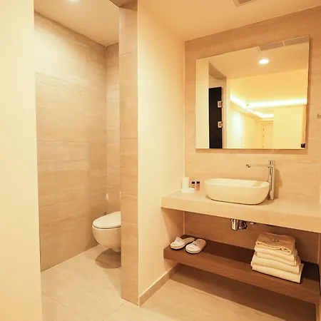 Blue Harbour Boutique 4*