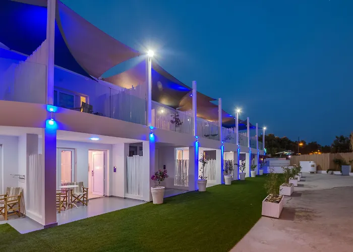 Blue Harbour Boutique 4*