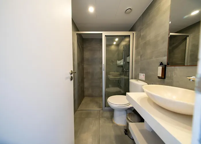 Blue Harbour Boutique 4*