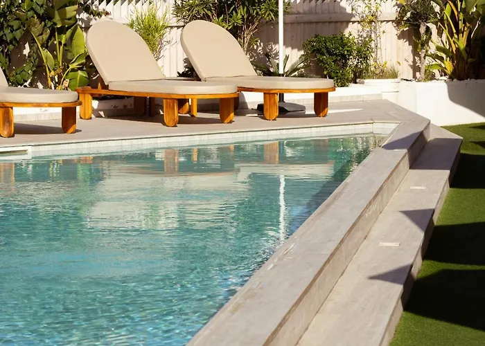 Blue Harbour Boutique 4*